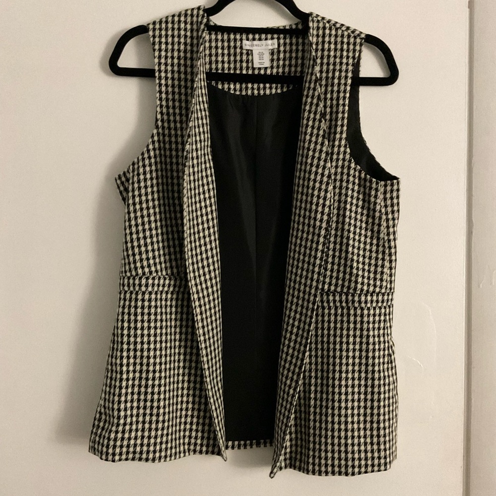 Sincerely Jules Houndstooth Vest, Size: M, Black & Cream